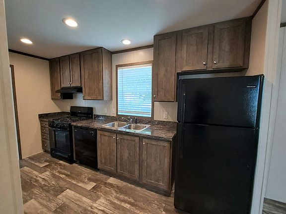 2nd image of 527 Del Vista Dr