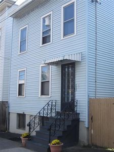 268 Elk St, Albany, NY, 12206