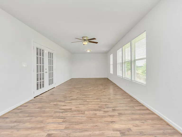 19762 Twin Canyon Ct — Photo 14