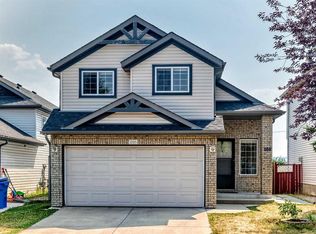 168 N Somerglen Cmn SW, Calgary, AB T2Y4E8