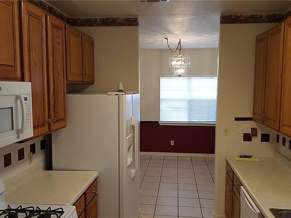 3rd image of 8408 Cahill Dr