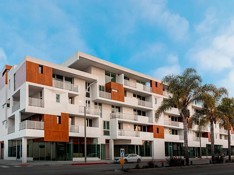 The Lucky Apartments — Photo 15