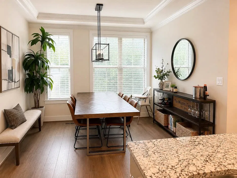 4 bed, 2100 sqft, $5,075 — Photo 4