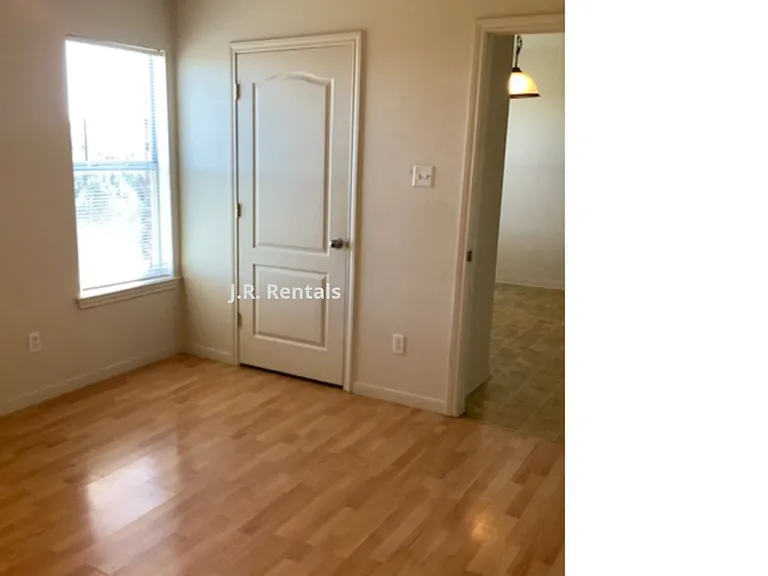 413 Brittney Way #C — Photo 22