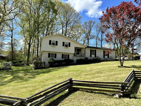 140 Swayne Dr, Paris, TN 38242