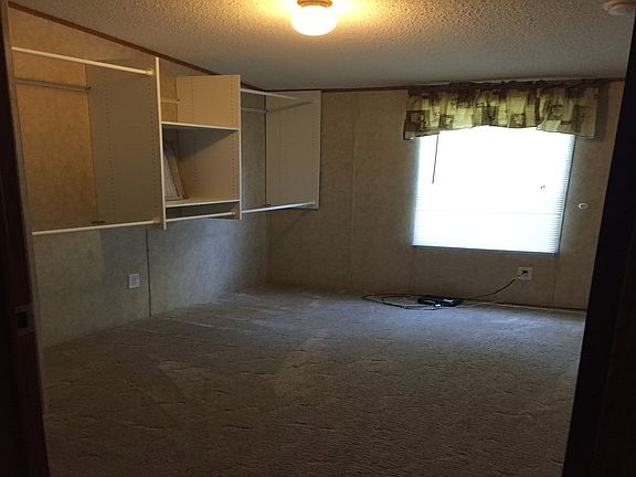 3rd image of 30540 Lee Dr