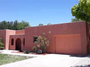907 Mason Dr, Roswell, NM 88201