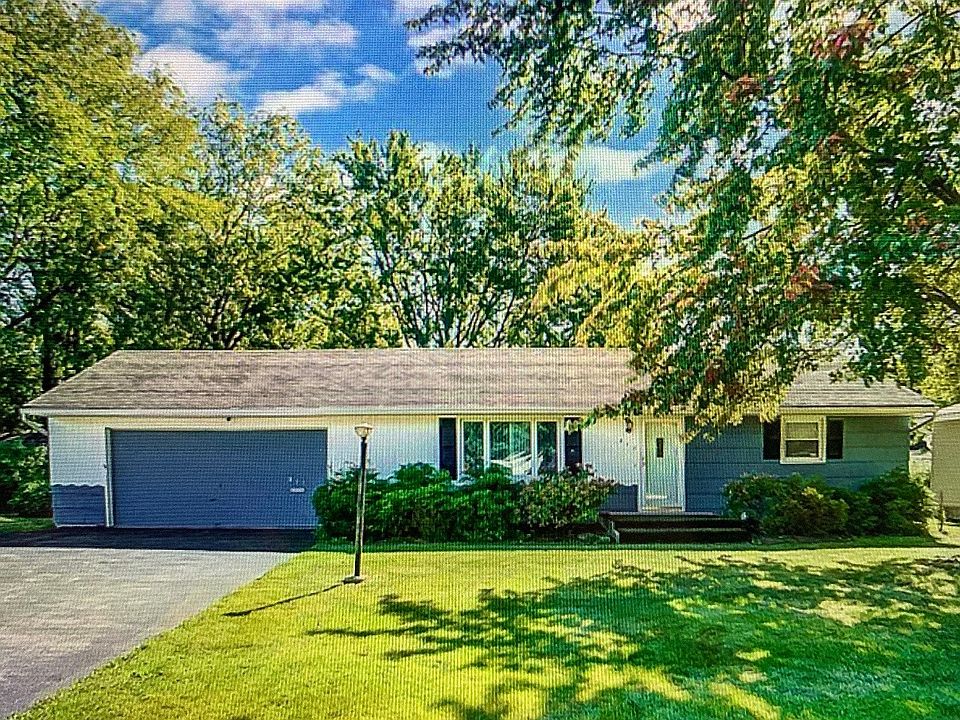 1st image of 817 Crystal Ave