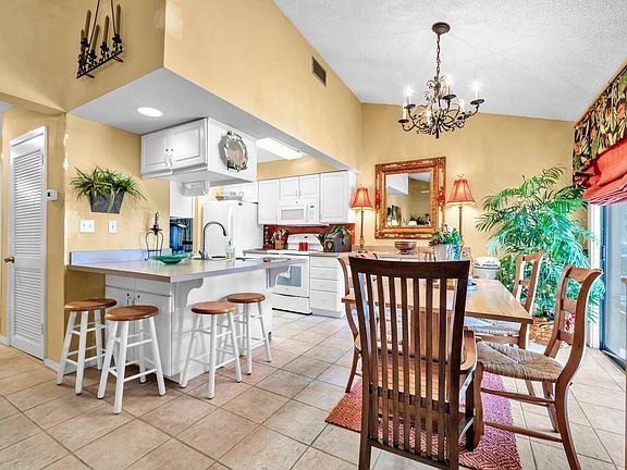 4th image of 724 Seascape Dr Unit 14D