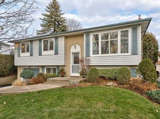1261 Richards Cres, Oakville, ON L6H 1R5