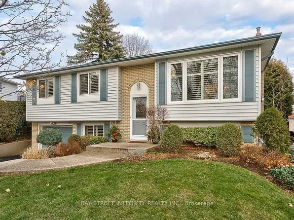 1261 Richards Cres, Oakville, ON L6H 1R5