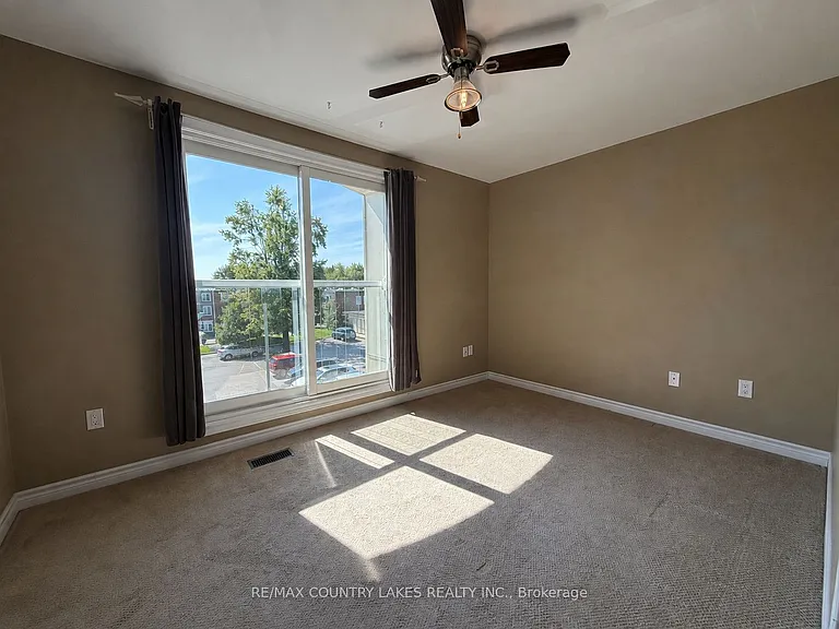 4 Paradise Blvd #11 — Photo 38