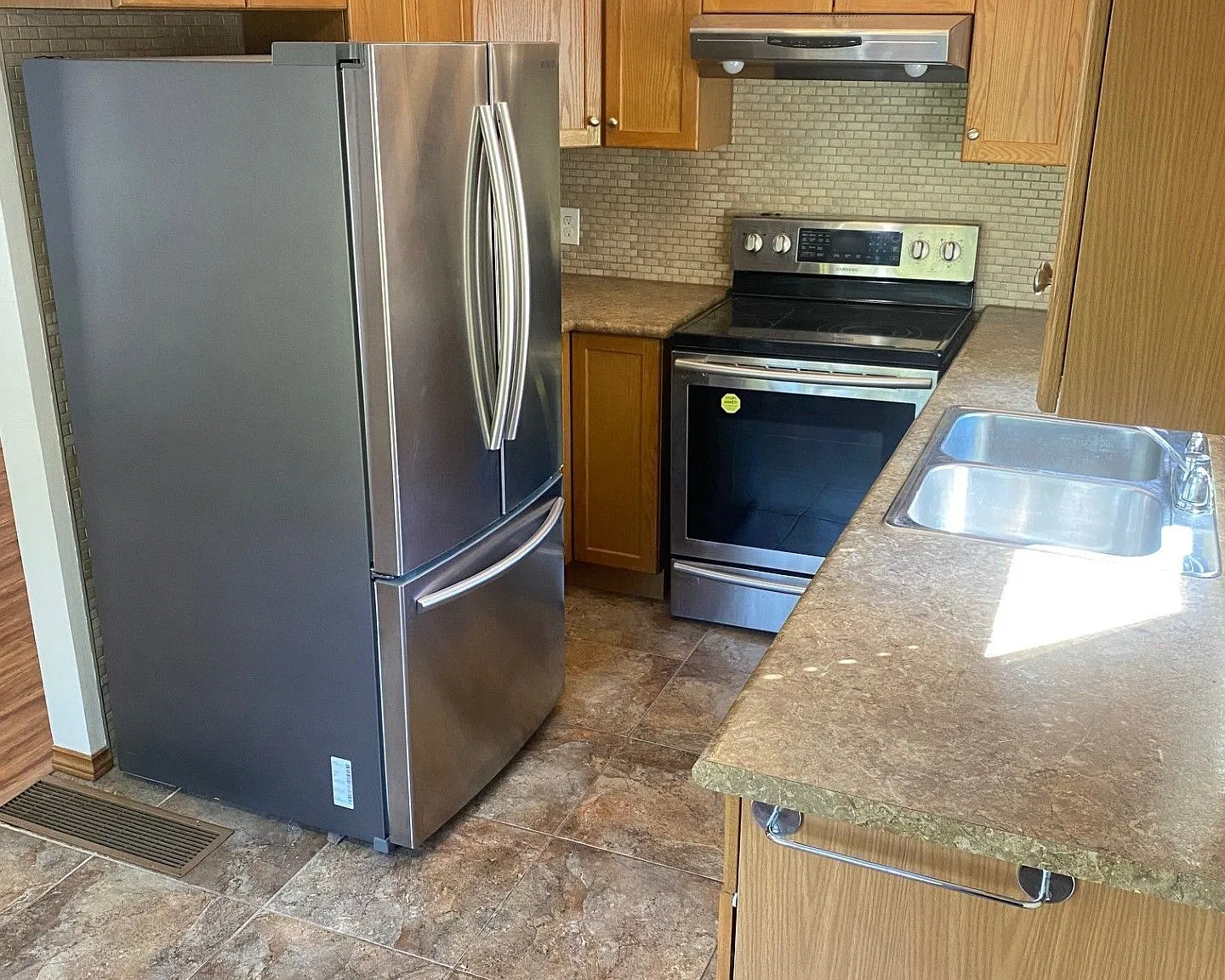 3 bed, $2,500 — Photo 4