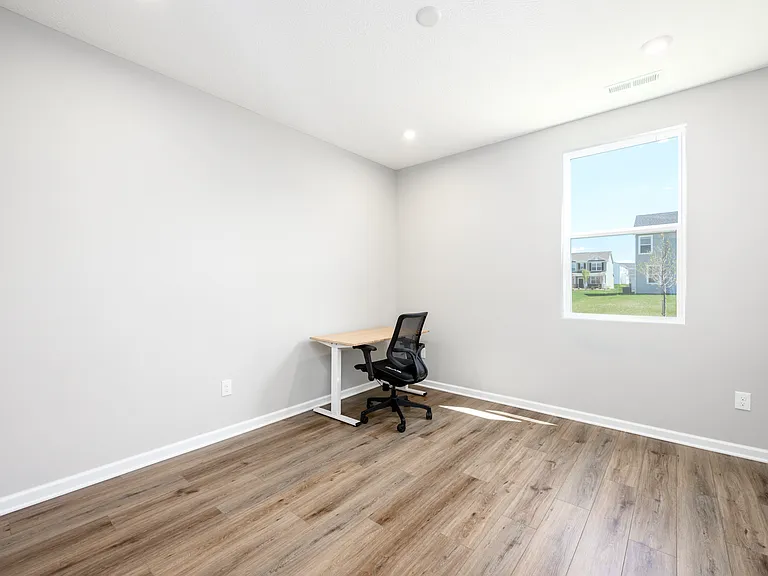 Office space / flex room