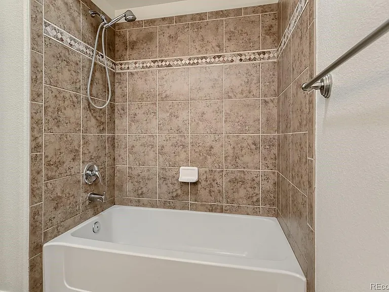 9019 E Panorama Cir #406 — Photo 19