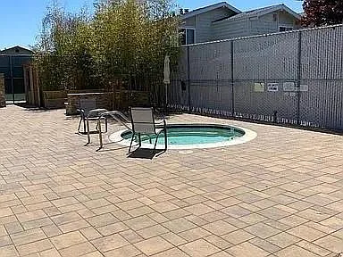 884 Neptune Ct — Photo 26