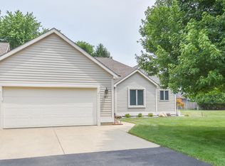 40 Oakdale Ln, Coldwater, MI 49036