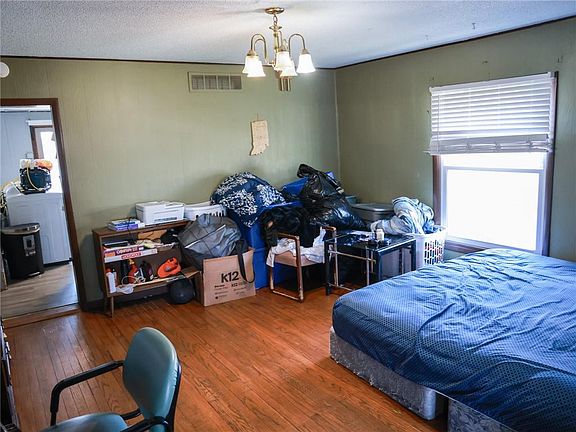 4th image of 432 W Crowder Rd