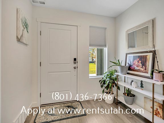 5th image of 973 Citadel Ln