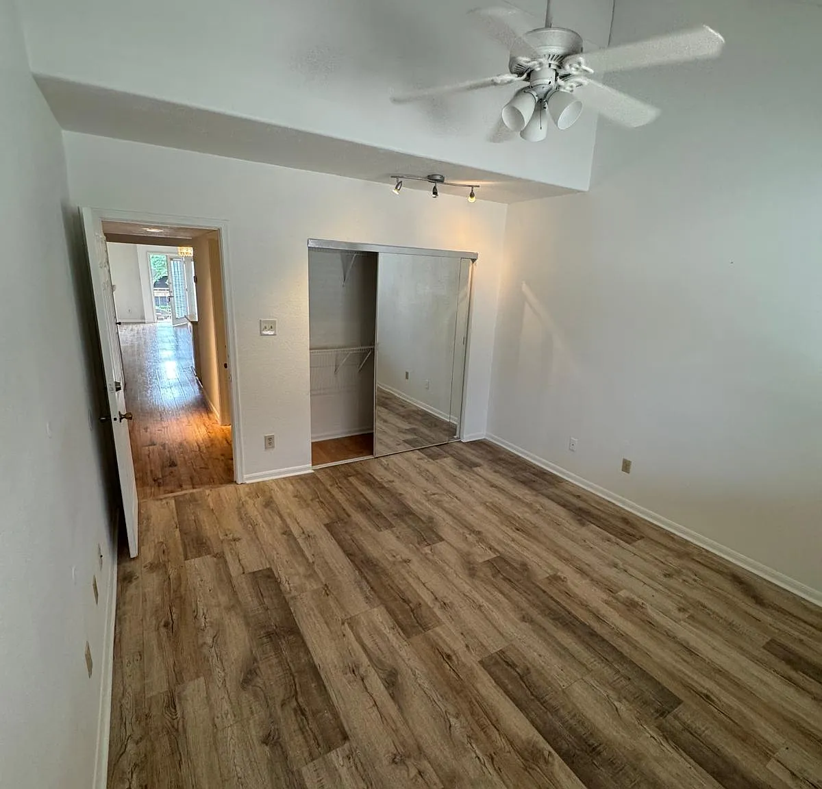 2 bed, 1150 sqft, $1,550 — Photo 3