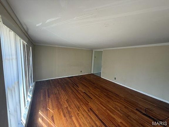 4th image of 7739 W Bruno Ave