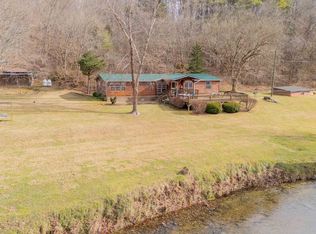200 Tabor Hollow Rd, Pearisburg, VA 24134