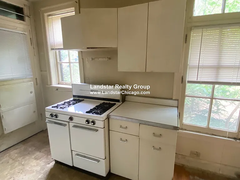 913 Elmwood Ave #C3 — Photo 9