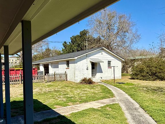 2nd image of 8934 Powell Rd