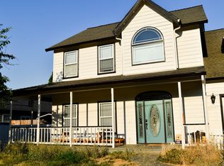 3592 Bursell Rd, Central Pt, OR 97502