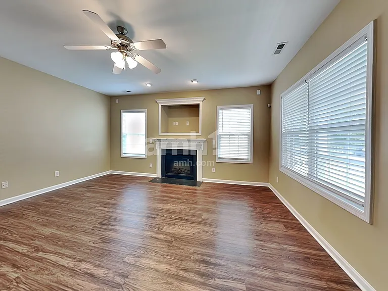 1120 Rutledge Landing Dr — Photo 6