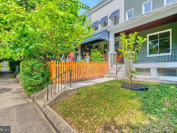 4th image of 3523 Roland Ave