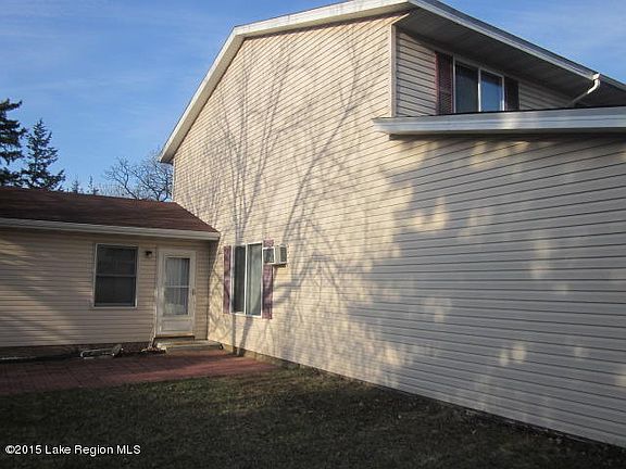 2nd image of 806 Pine St APT 1