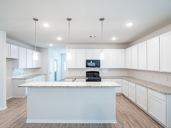 4th image of 13205 Villa Sola Dr