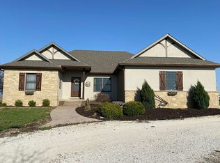 10750 Alexander Rd, Loami, IL 62661