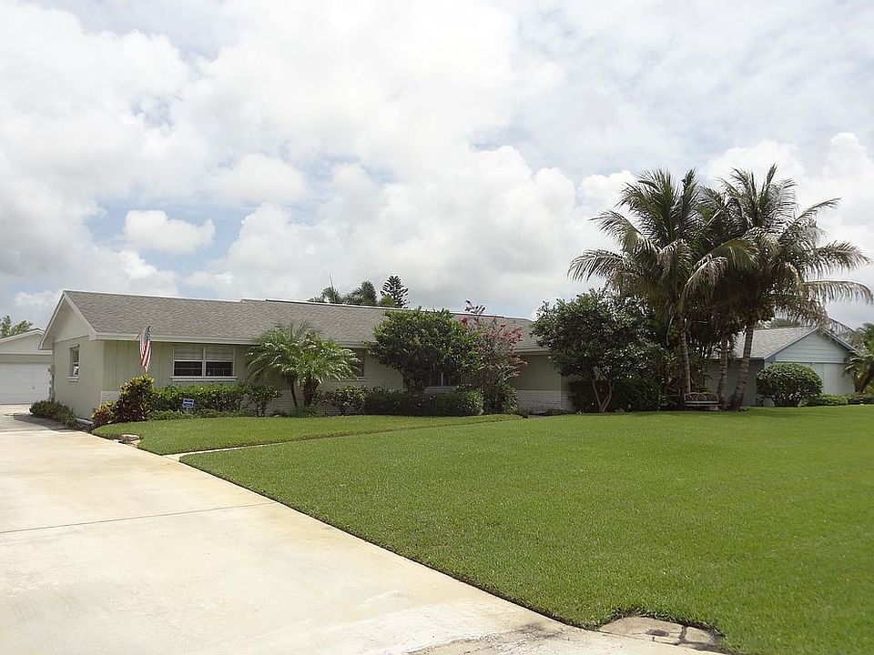Large Front Yard