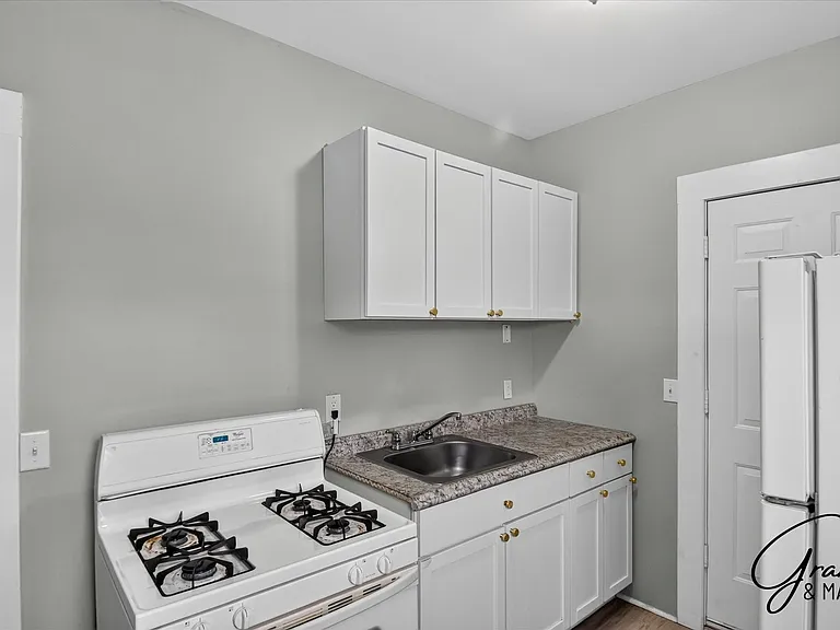 1943 W Bethune - 1943 Rock City LLC — Photo 13
