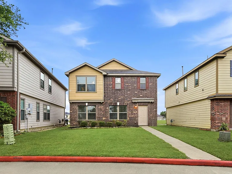 1230 Grassy View Dr — Photo 3