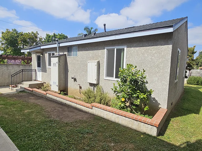 7758 S Newlin Ave — Photo 12
