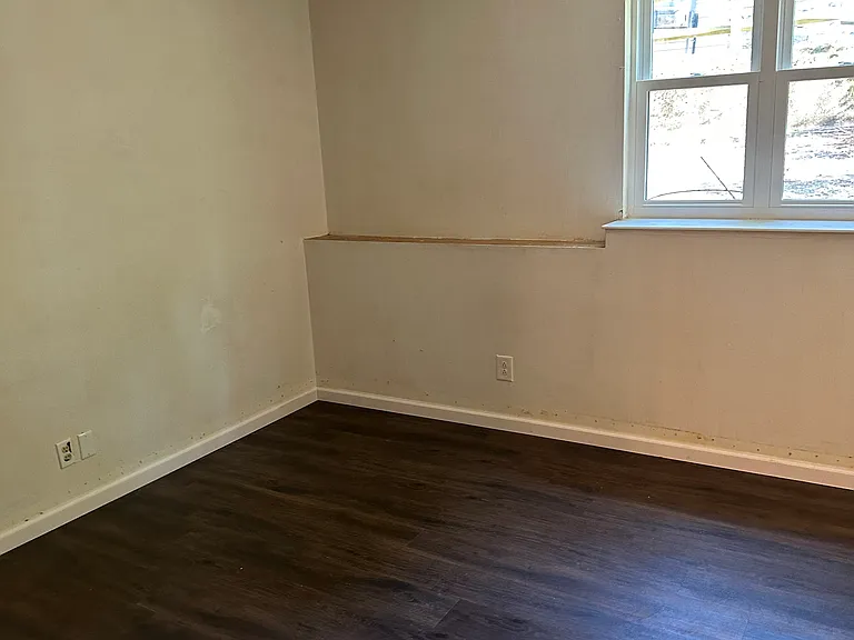 255 Crandall St #B — Photo 7