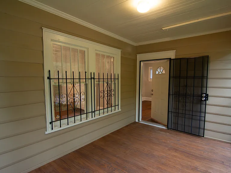 Screened porch entrance