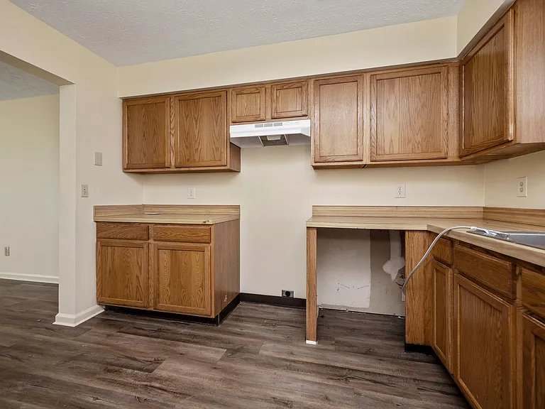 3654 Appian Way — Photo 11