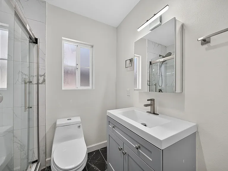12250 Carver Ln — Photo 29