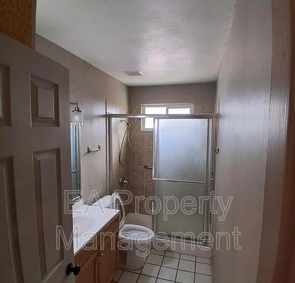 8910 Fairbanks Rd NE — Photo 9