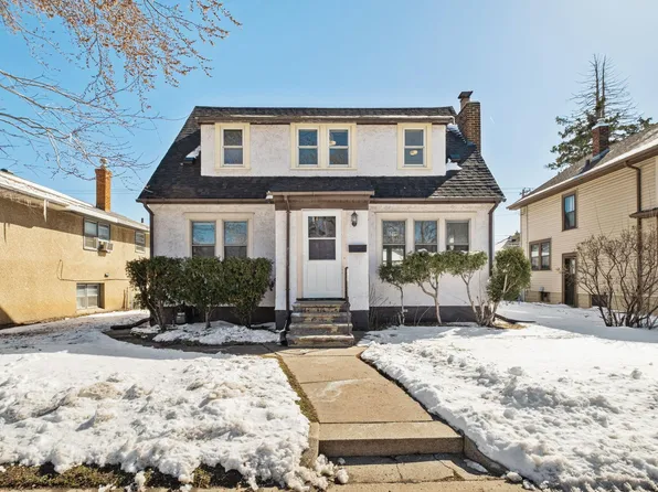 1276 Snelling Ave N, Saint Paul, MN 55108