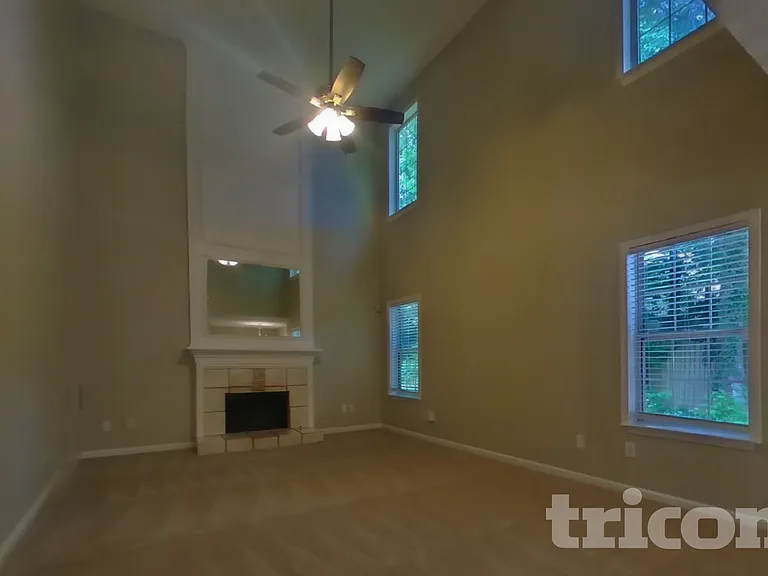 1101 Tuscany Cir SW — Photo 2