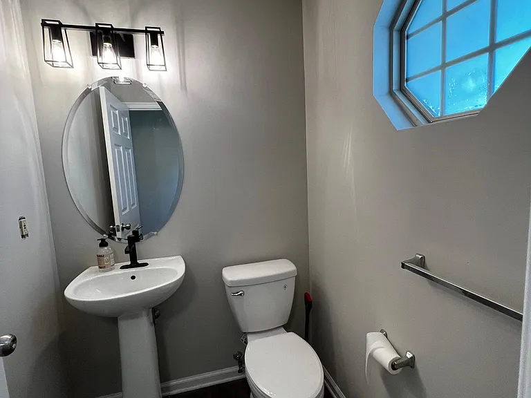 2604 Noble Way — Photo 7