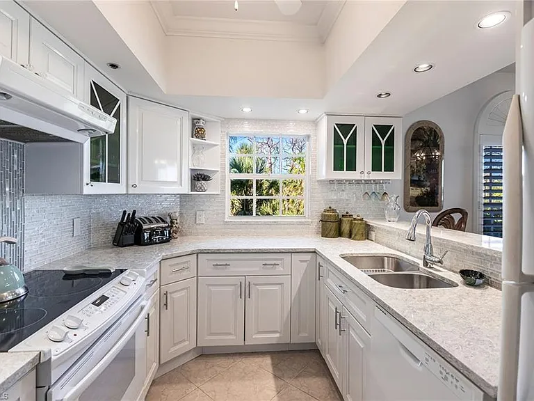 4130 Bayhead Dr #101 — Photo 10