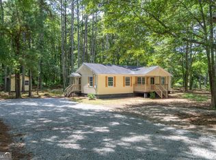 3080 Meadow Trl, Loganville, GA 30052