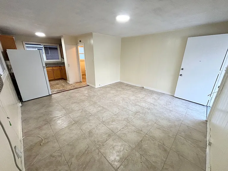 1436 Lunalilo St — Photo 3