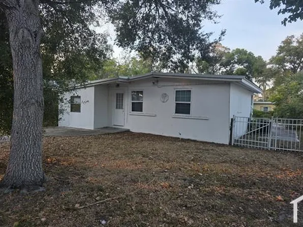 504 6th Ave NW, Largo, FL 33770